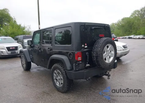 2015 Jeep Wrangler Unlimited Sport z USA, uszkodzony, nr VIN 1C4BJWDG4FL716522